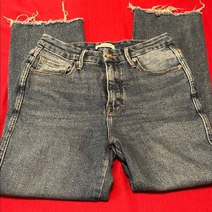 Good American Classic Blue Straight Jeans high-rise good curve, nice jeans.